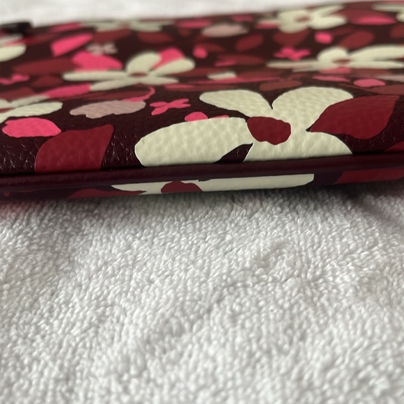 NWOT Kate Spade floral pouch small bag - Picture 7 of 11